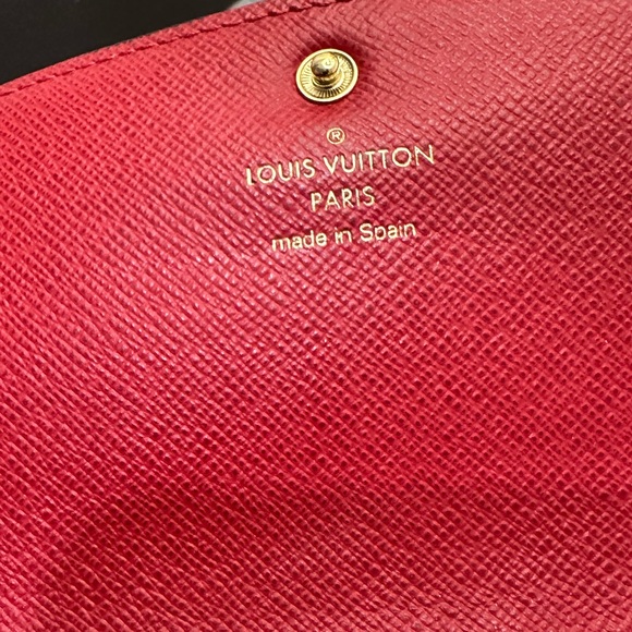 Louis Vuitton Emily wallet. Red interior - Picture 13 of 14